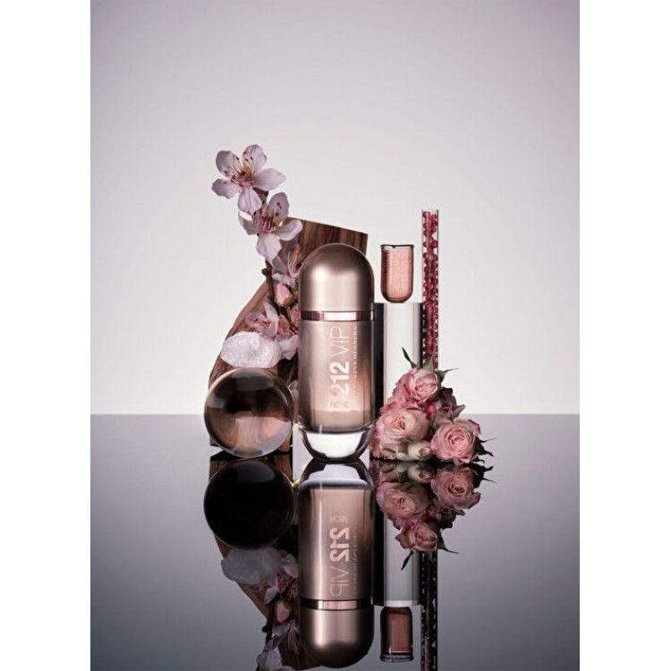 Carolina Herrera 212 Vip Edt 50 ml Kadın Parfüm